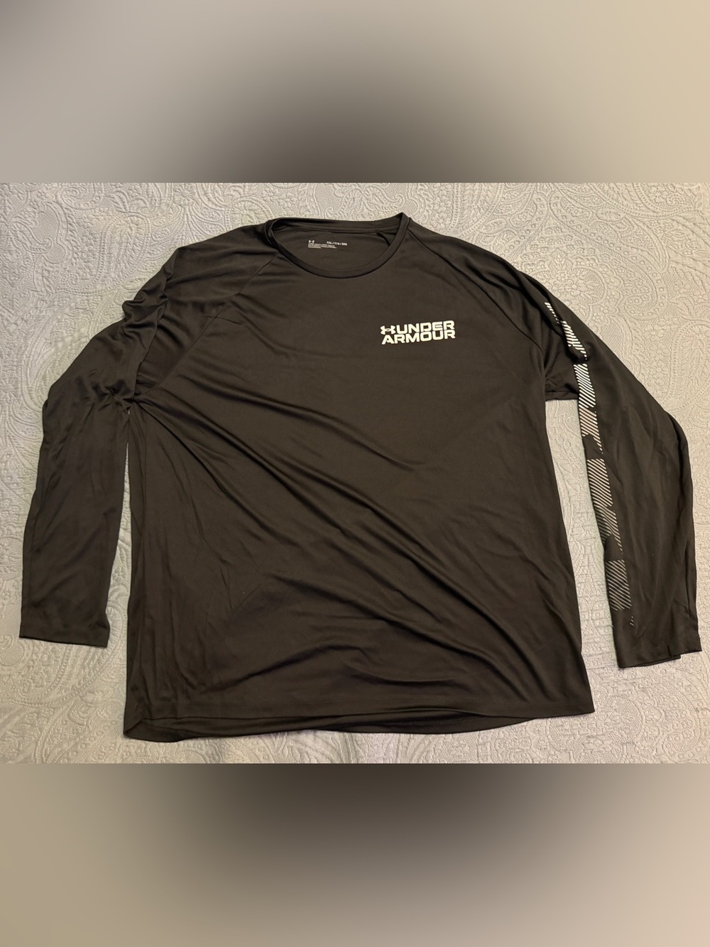Under Armour Black Long Sleeve Logo Tee with Sleeve Accent size XXL